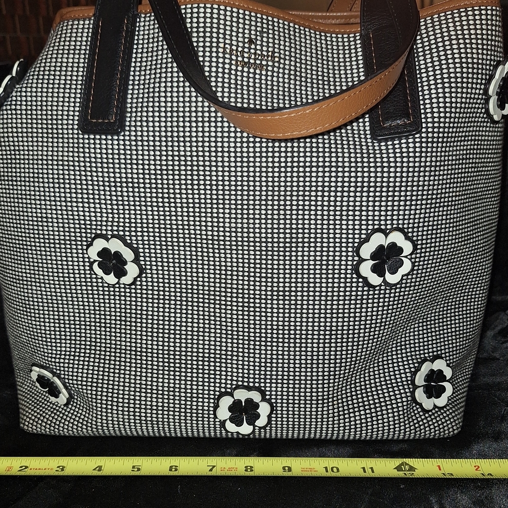 kate spade Black and White Floral Appliqué Tote - Picture 3 of 16
